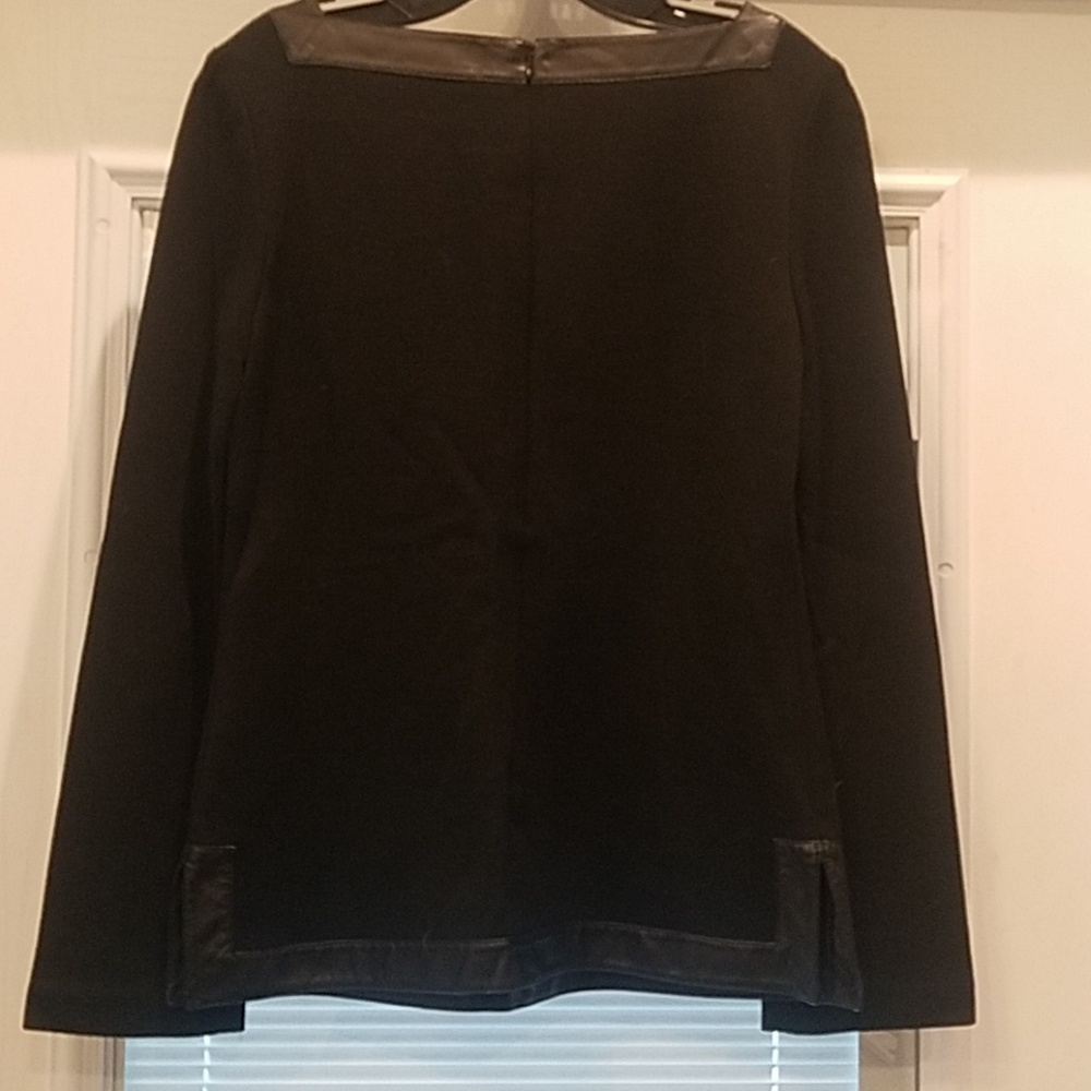 Top - Picture 2 of 3